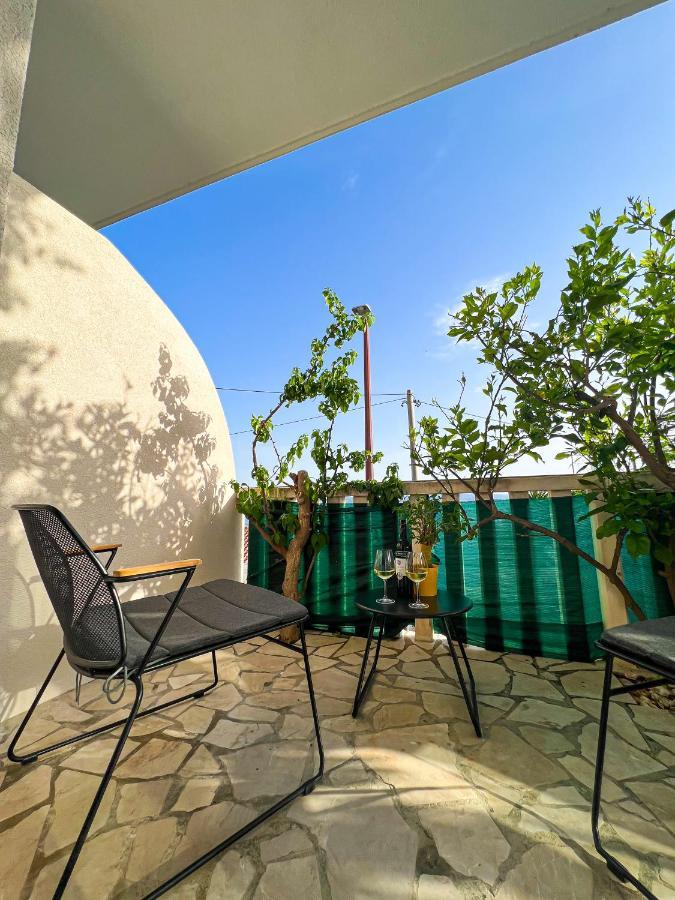 San-Studio Apartment Dugi Rat Kültér fotó